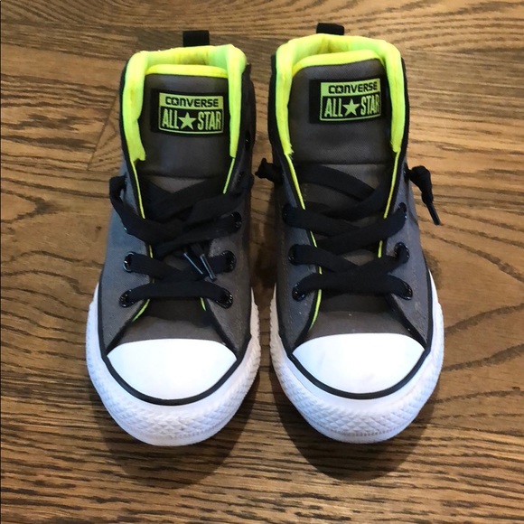 boys converse size 2